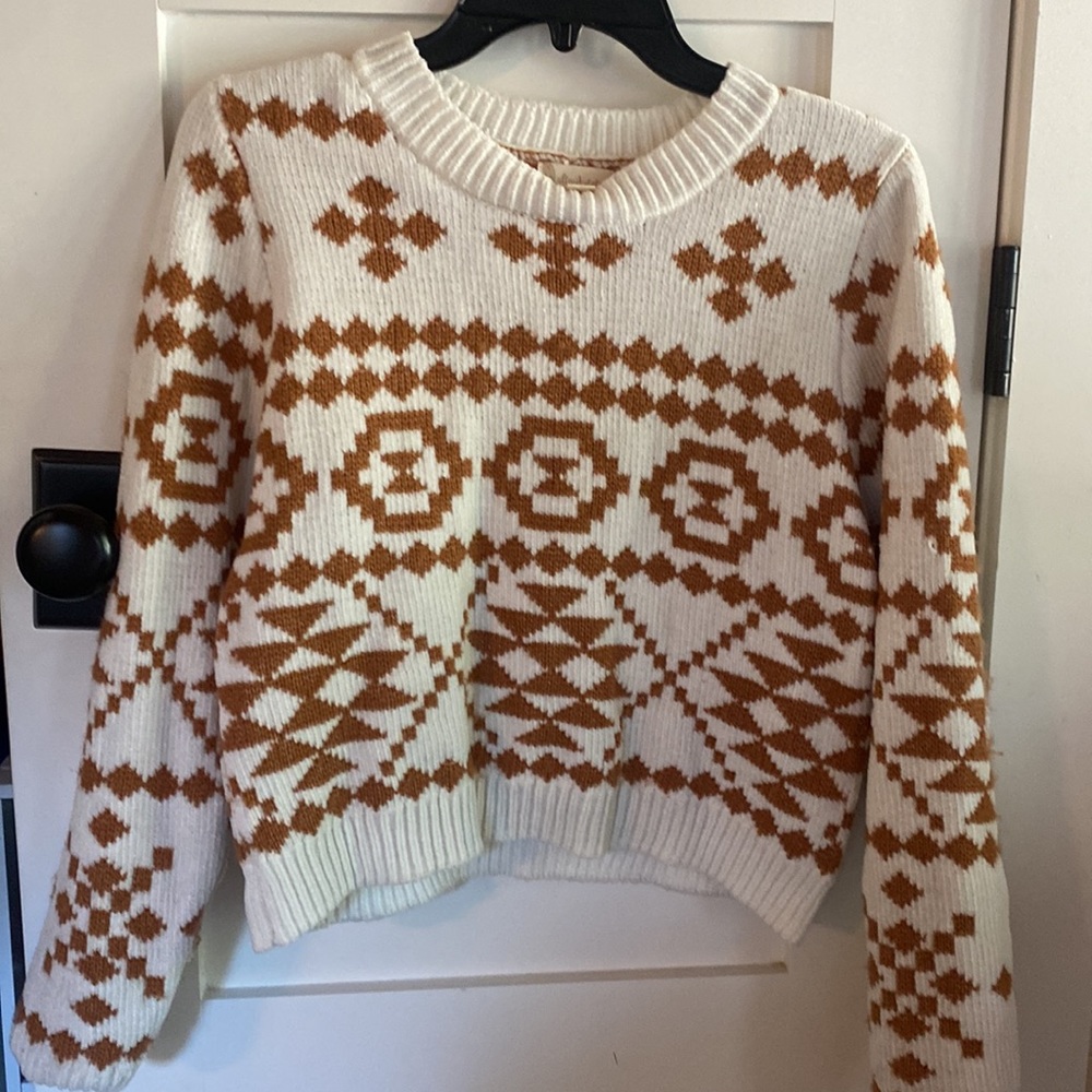 Altar’d State sweater crewneck